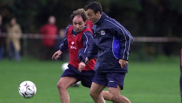 30/12/2002 PRIMER ENTRENAMIENTO DEPORTIVO DE LA CORU&Ntilde;A .  FRAN Y MANEL