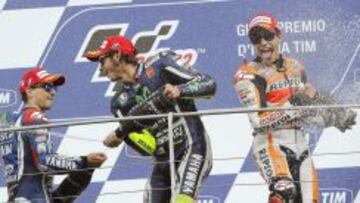 El podio de Mugello, con Márquez en lo más alto.
