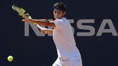 Garín otra vez vence a Andreozzi y avanza a cuartos en Uruguay