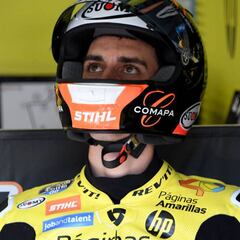 Rins: "No me ha entrado la marcha y me he ido largo"