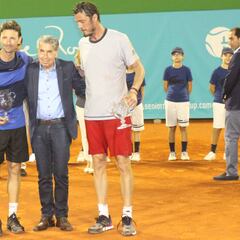 Ferrero rejuvenece y gana la Senior Masters Cup ante Safin