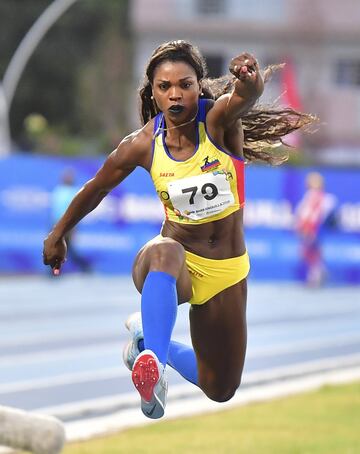 Caterine Ibargüen gana la medalla de oro en el salto triple de los Juegos Centroamericanos y del Caribe Barranquilla 2018. Urrutia fue medalla de plata