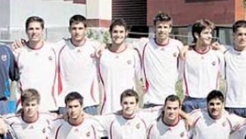 <b>UN GRUPO MUY COMPLETO. </b>Aquí, los jugadores y los técnicos que afrontan a partir de hoy el Europeo Sub-19 de Polonia. Un grupo muy unido y que se conoce desde hace ya varios años, incluidas la Sub-15 y la Sub-17.