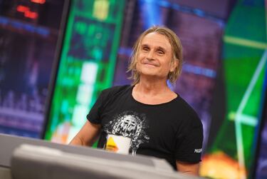 El músico, conocido por ser el teclista y compositor de Mecano, ha hecho campaña política a favor del PP y de Isabel Díaz Ayuso en particular. El propio partido conservador tiene a Cano como un referente de la cultura española.