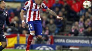 EL 300. Mandzukic marca el tercero de sus goles a Olympiacos.