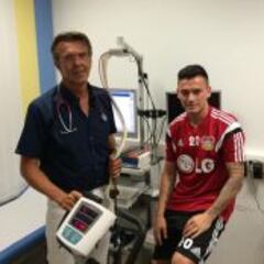 Aránguiz pasó los exámenes médicos en Bayer Leverkusen