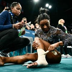 Simone Biles competirá lesionada en la final de gimnasia por equipos