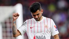 “Tecatito” Corona, convocado con el Sevilla para enfrentar al Valladolid