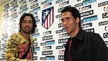 <B>SELECCIONADOS.</b> Luis García y José Mari tras comentar la noticia de su convocatoria