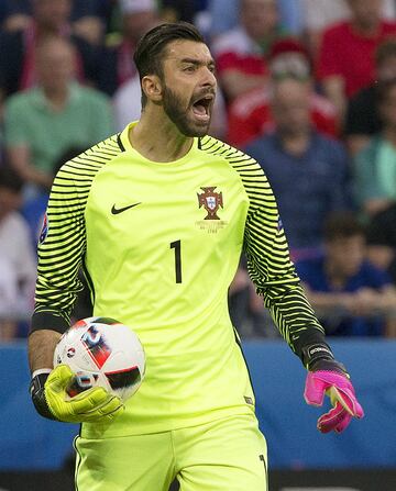 El guardameta portugués fue uno de los más destacados de su selección en la Euro de 2016. Sus paradas en la final llevaron el partido a la prórroga donde el cuadro luso se llevaría el trofeo continental.