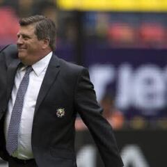 Herrera: "Ya hay una oferta por Mateus y Marchesín"