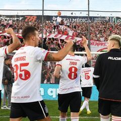 El equipo que extraña a sus jugadores chilenos: ¡quedó eliminado y el DT los añora!