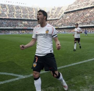 'El Guaje' scored 184 goals in total in 11 seasons in Primera (two with Real Zaragoza, five at Valencia, three at Barcelona and one at Atlético Madrid).