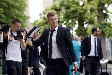 Kroos llegando al hotel