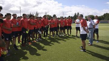 Pusineri tomó las riendas y ya dirigió a Independiente