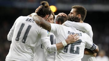 Los jugadores del Madrid celebran un gol. 