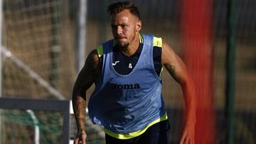 17-08 Entrenamiento del Granada CF en la Ciudad Deportiva. En la imagen Charlie Dean 17/08/17