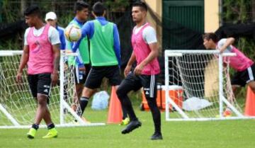 Millos entrena a una sola voz antes de enfrentar a Alianza