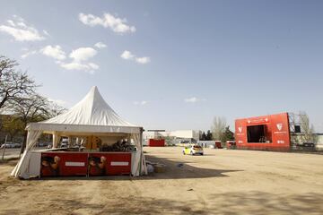 Ya están preparadas las Fan zones del Sevilla y Barça