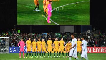 Imagen del minuto de silencio guardado por la selección de Australia.