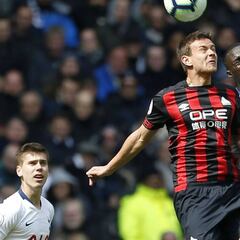 Davinson regresa a la titular y Tottenham golea a Huddersfield