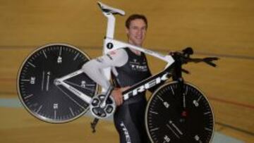 Jens Voigt, con su Trek.