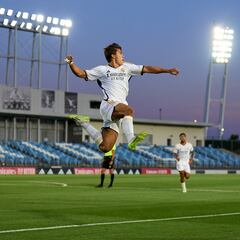El nuevo Castilla arranca al ralentí a pesar del doblete de Gonzalo