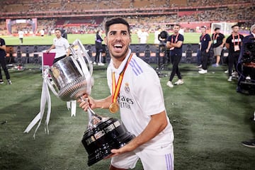 Su último título de madridista fue la Copa del Rey. El Real Madrid venció 2-1 a Osasuna en la final disputada en La Cartuja, Sevilla, y Asensio pudo levantar el único título que le faltaba con el Real Madrid.