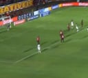 Pulgar vuelve a demostrar su calidad con este golazo en el Flamengo: ¡bombazo del chileno!