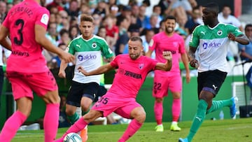 Keidi Bare y Yoda en el Racing-Málaga (0-1).