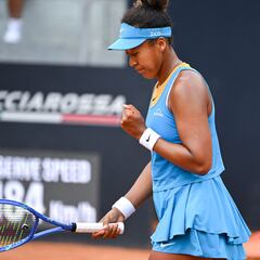 Osaka sufre pero remonta ante Golubic tras la baja de Badosa