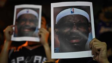 Arden camisetas de LeBron en Hong Kong y él se defiende: "No siempre tenemos que hablar de todo..."