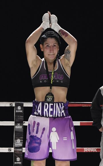 Miriam Guti¨¦rrez gan¨® por KO en el tercer asalto a Kamilla Boca