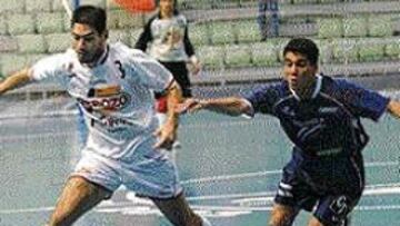 <b>IMPARABLE.</B< ElPozo desbordó desde el primer minuto al Charleroi.