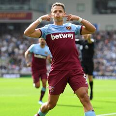 Chicharito se pierde partido del West Ham por lesión