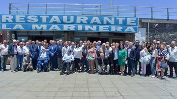 Los homenajeados por la UD Las Palmas por el 50 aniversario de la consecuci&oacute;n de la copa juvenil.