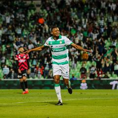 Los números que hacen brillar a Harold Preciado en México