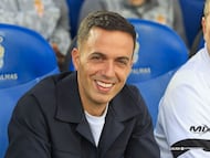 22-03-26. BORJA JIMÉNEZ, ENTRENADOR DEL SPORTING, ANTES DE COMENZAR EL PARTIDO EN LAS PALMAS.