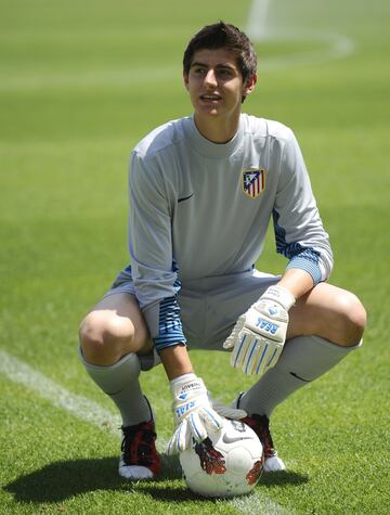 Thibaut Courtois en su presentación como nuevo jugador del Atlético de Madrid. 
