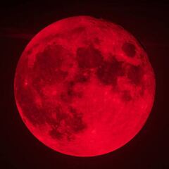 Luna roja 2024: ¿por qué a veces se ve grande, con tonos rojizos y anaranjados?