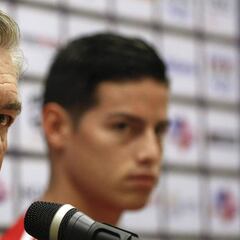 De Laurentiis, el obstáculo entre James y Ancelotti