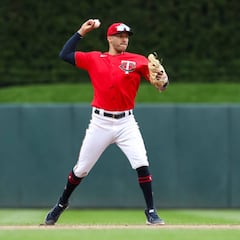 Puertorriqueño Carlos Correa da positivo a COVID-19