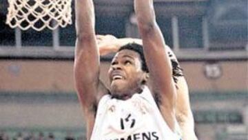 <b>EN EL AIRE. </b>Gelabale no está fino y con Scales tendrá competencia.