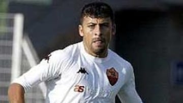 <b>LÍDER.</B> El argentino Samuel tiene la personalidad y la categoría futbolística suficientes para convertirse en el referente de la defensa del Real Madrid.