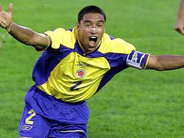 Iv&aacute;n Ramiro C&oacute;rdoba celebrando su gol con Colombia en la final de la Copa Am&eacute;rica 2001.