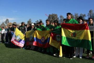 Las selecciones participantes durante la ceremonia inaugural.