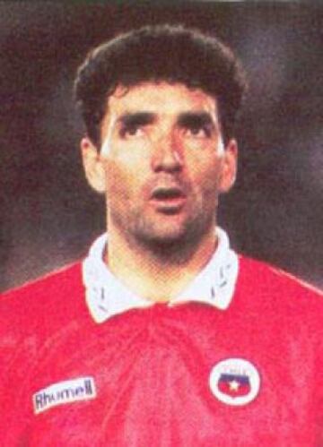 Eduardo Vilches: La Oveja convirtió en la fase de grupos de la Copa América de 1991. Fue ante Venezuela en el 2-0 de Chile. 