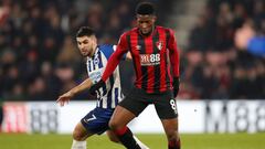 Soccer Football - Premier League - AFC Bournemouth v Brighton &amp; Hove Albion - Vitality Stadium, Bournemouth, Britain - January 21, 2020  Bournemouth&#039;s Jefferson Lerma in action with Brighton &amp; Hove Albion&#039;s Neal Maupay   REUTERS/David Kl