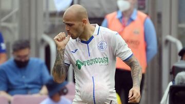 Sandro celebra su gol en el Camp Nou.