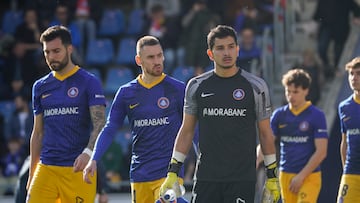 El Andorra se queda solo